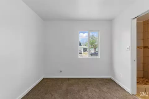 Other - 302 C St, Wasco, CA 93280 photo 4 of 8