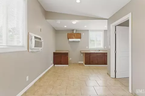 Other - 302 C St, Wasco, CA 93280 photo 6 of 8