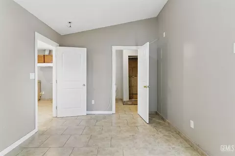Other - 302 C St, Wasco, CA 93280 photo 5 of 8