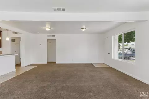 Living - 302 C St, Wasco, CA 93280 photo 2 of 2