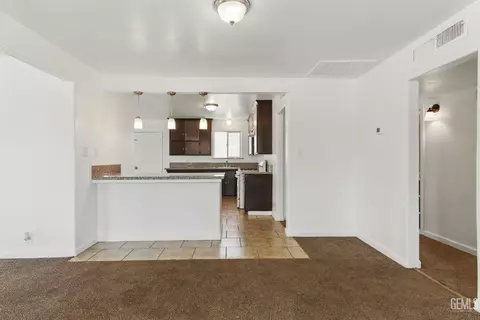 Other - 302 C St, Wasco, CA 93280 photo 1 of 8