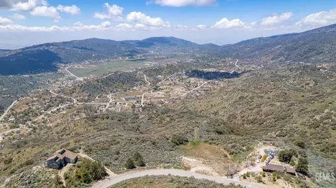 23491 El Rancho Dr, Tehachapi, CA 93561
