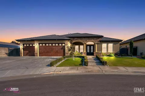 9202 Mcclintock Rd, Bakersfield, CA 93313 photo 1