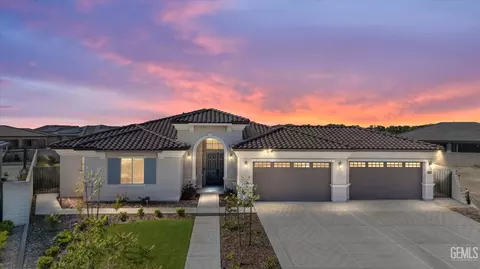 12702 Espalier Ct, Bakersfield, CA 93311