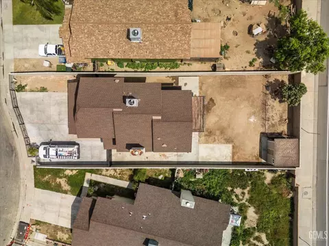 View/Area - 1209 Eubanks Ave, Bakersfield, CA 93307 photo 4 of 5