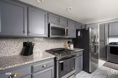 Kitchen - 1907 5th Pl, Delano, CA 93215 photo 3 of 3