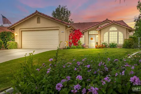 5902 Westlake Dr, Bakersfield, CA 93308
