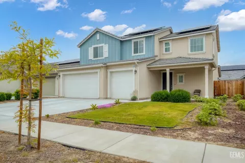 15704 Renteria Dr, Bakersfield, CA 93314