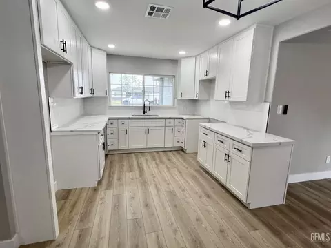 5908 Ream Way, Bakersfield, CA 93307 photo 5