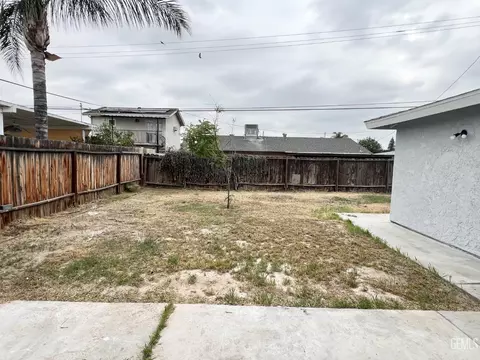 5908 Ream Way, Bakersfield, CA 93307 photo 22