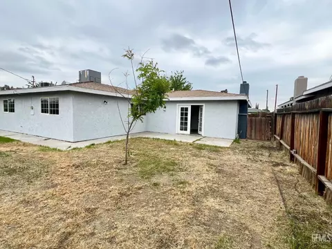 5908 Ream Way, Bakersfield, CA 93307 photo 20