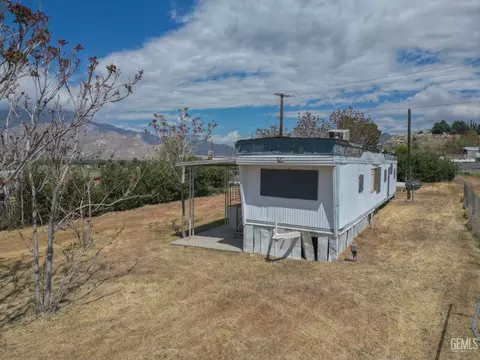 5700 Hooper Rd, Weldon, CA 93283 photo 5