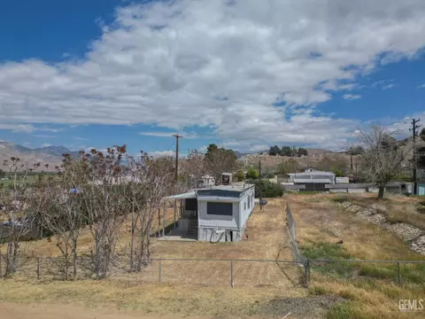 5700 Hooper Rd, Weldon, CA 93283 photo 1