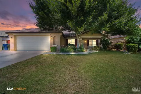 12610 Knights Bridge Pl, Bakersfield, CA 93312