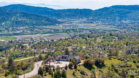 24051 Jacaranda Dr, Tehachapi, CA 93561 photo 57