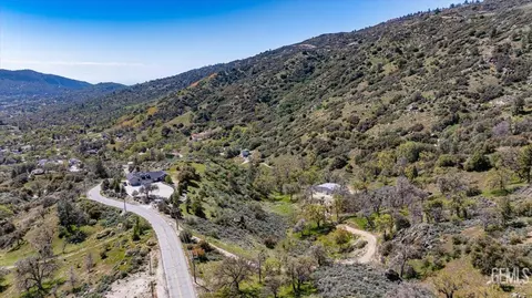 24051 Jacaranda Dr, Tehachapi, CA 93561 photo 56