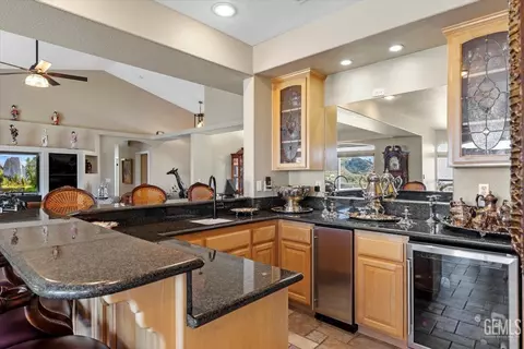 24051 Jacaranda Dr, Tehachapi, CA 93561 photo 15