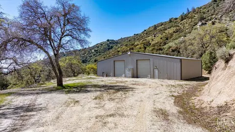 24051 Jacaranda Dr, Tehachapi, CA 93561 photo 65
