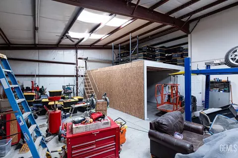 24051 Jacaranda Dr, Tehachapi, CA 93561 photo 51