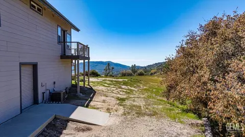 24051 Jacaranda Dr, Tehachapi, CA 93561 photo 60
