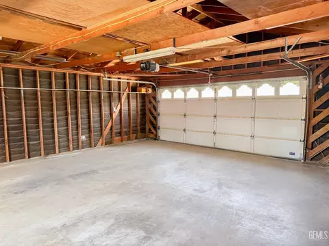 297 Pine St, Shafter, CA 93263 photo 27