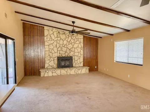 297 Pine St, Shafter, CA 93263 photo 10