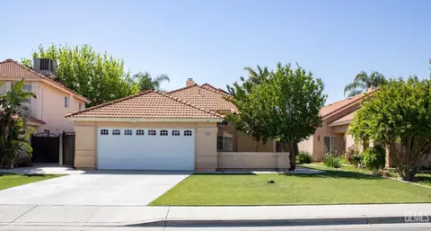 7609 Carson Hill Ct, Bakersfield, CA 93313