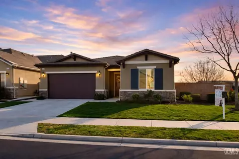 9903 Francois Ln, Bakersfield, CA 93306