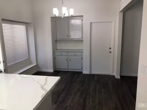 8408 Stuart Ct, Bakersfield, CA 93311 photo 6