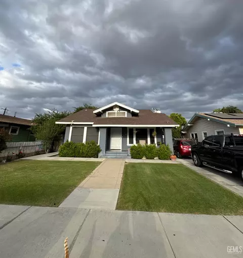 518 G St, Bakersfield, CA 93304