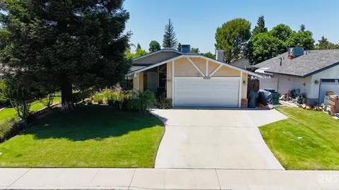 3601 Via Capilla, Bakersfield, CA 93311