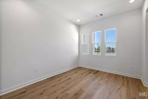 12610 Espalier Ct, Bakersfield, CA 93311 photo 9