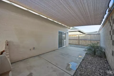 9613 Crystal Falls Ln, Shafter, CA 93263 photo 24