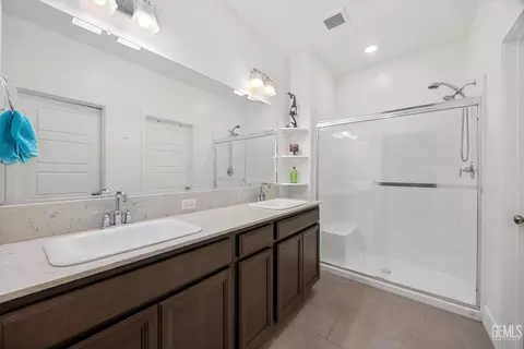 9613 Crystal Falls Ln, Shafter, CA 93263 photo 16