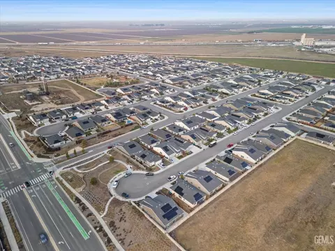 9613 Crystal Falls Ln, Shafter, CA 93263 photo 30