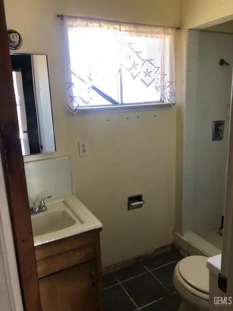 1832 4th St, Wasco, CA 93280 photo 6