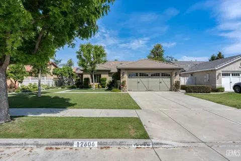 12606 Cheswolde Dr, Bakersfield, CA 93312