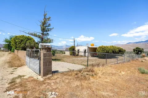 10273 Miller Ln, Weldon, CA 93283 photo 5