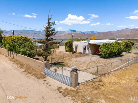 10273 Miller Ln, Weldon, CA 93283 photo 6