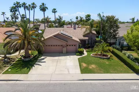 9911 Balvanera Ave, Bakersfield, CA 93312