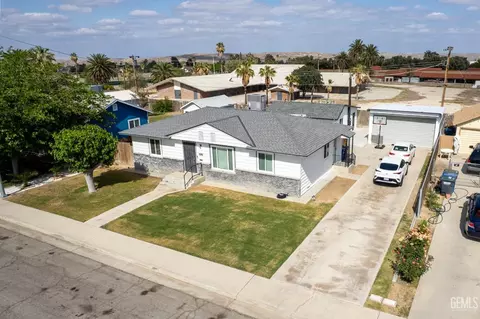 1010 Standard St, Taft, CA 93268 photo 3