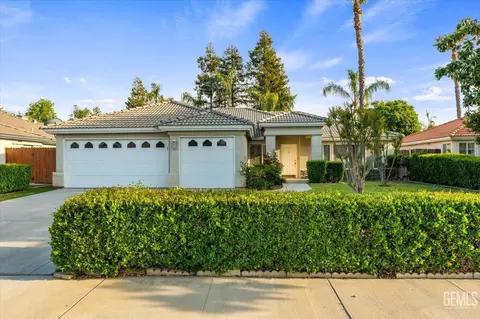 10601 Mersham Hill Dr, Bakersfield, CA 93311