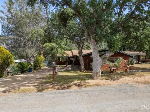 29 Verna St, Bodfish, CA 93205 photo 9