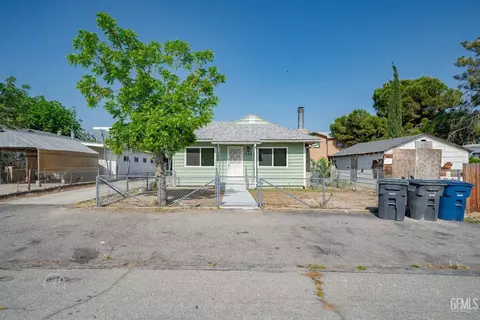 723 Buchanan St, Taft, CA 93268 photo 2