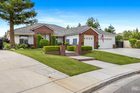 10507 Pine Rock Dr, Bakersfield, CA 93312