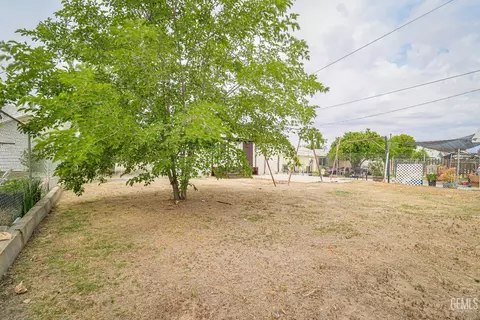 Exterior - 710 Fillmore St, Taft, CA 93268 photo 5 of 7