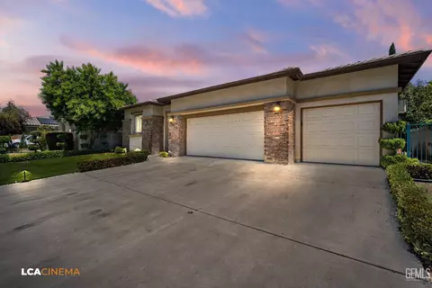 5208 Boulder Creek Pl, Bakersfield, CA 93312