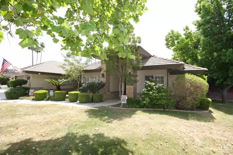 9525 Spokane Ave, Bakersfield, CA 93312