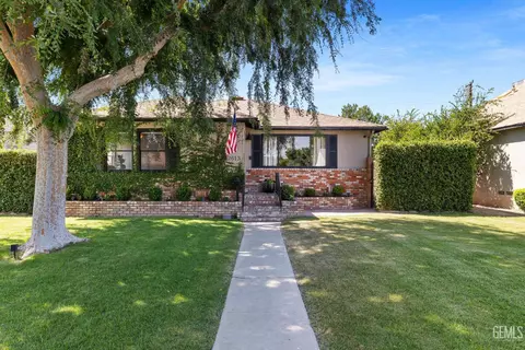 2613 Pine St, Bakersfield, CA 93301
