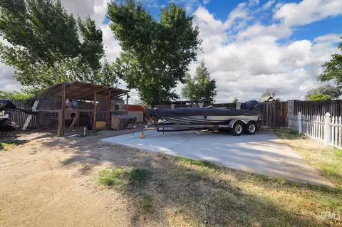 Exterior - 3849 Moss St, Bakersfield, CA 93312 photo 8 of 8